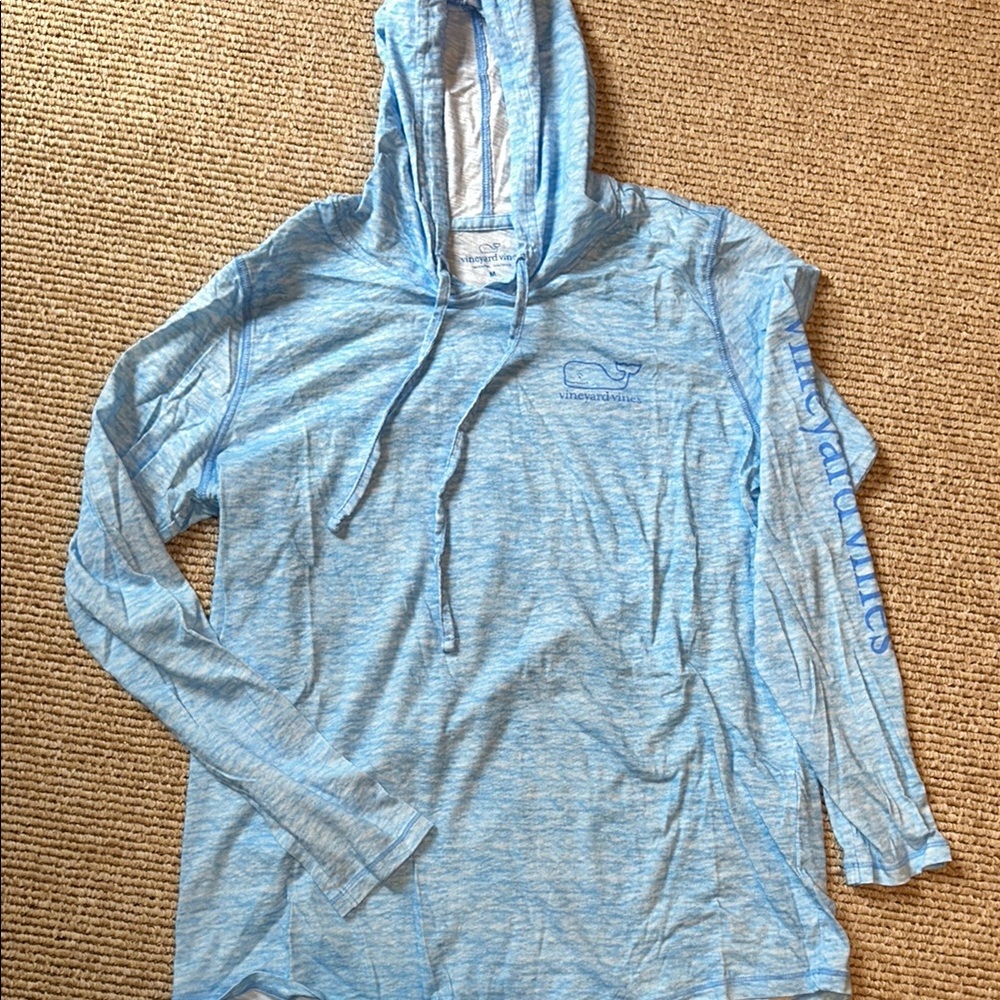 Vineyard Vines women's Sky Blue long sleeve tee Hoodie size medium